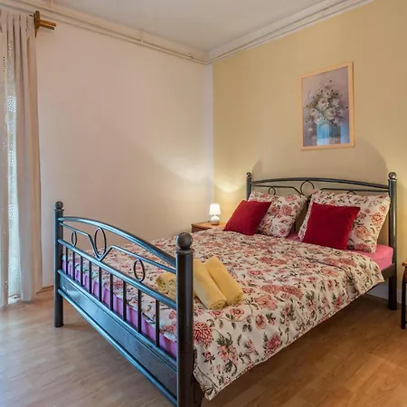 Piantade Cr * Πόρετς