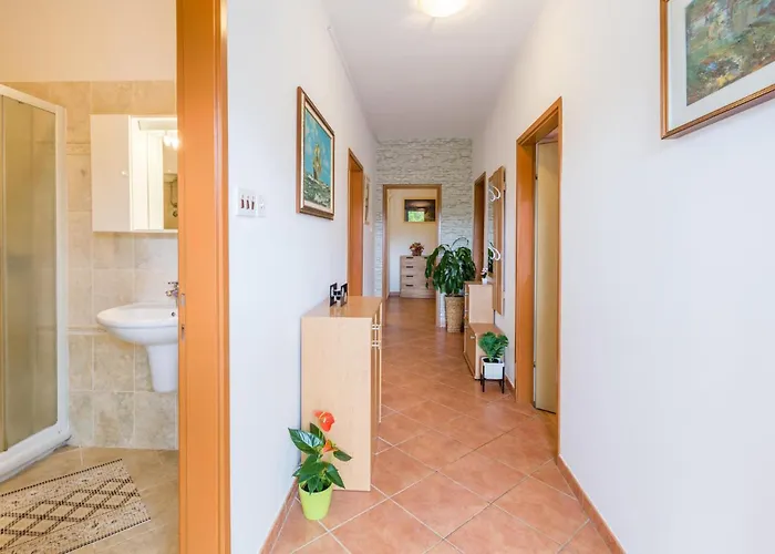 Piantade Cr Lejlighed Poreč